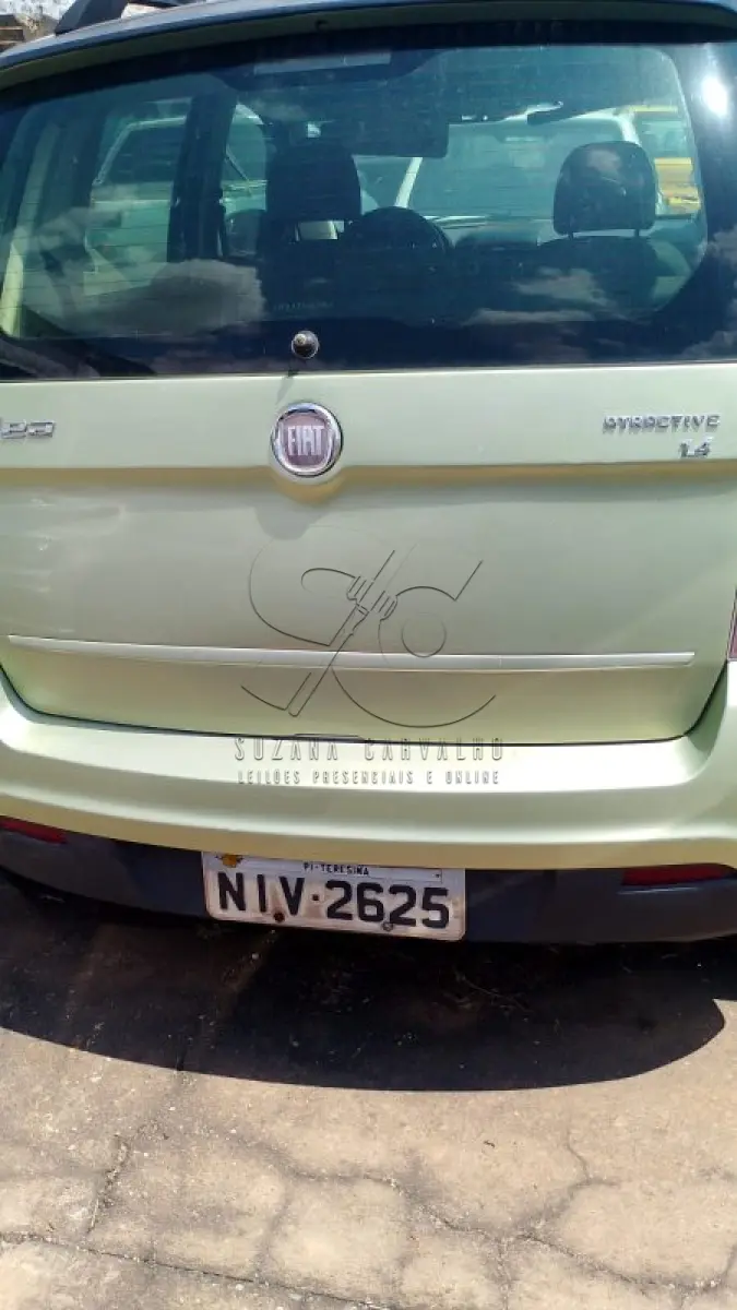 LOTE 011 - FIAT IDEA ATTRACTIVE 2011