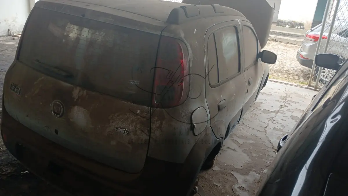 LOTE 002 - FIAT UNO WAY