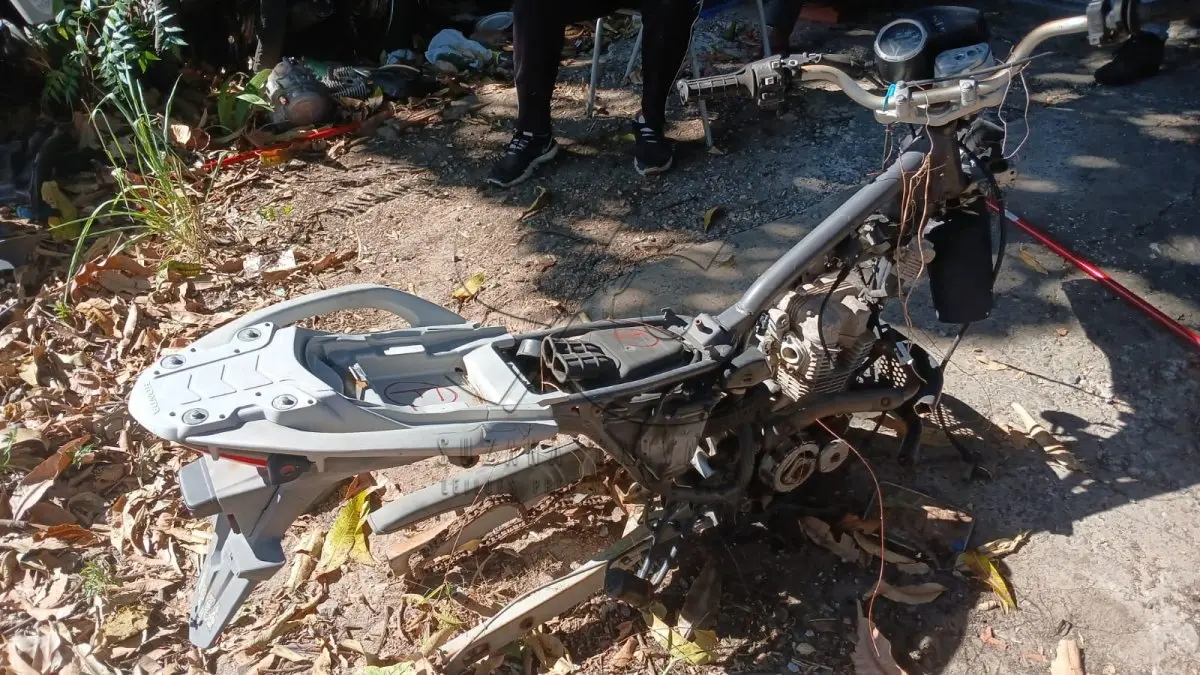 LOTE 013 - SUCATA HONDA NXR 150 2012