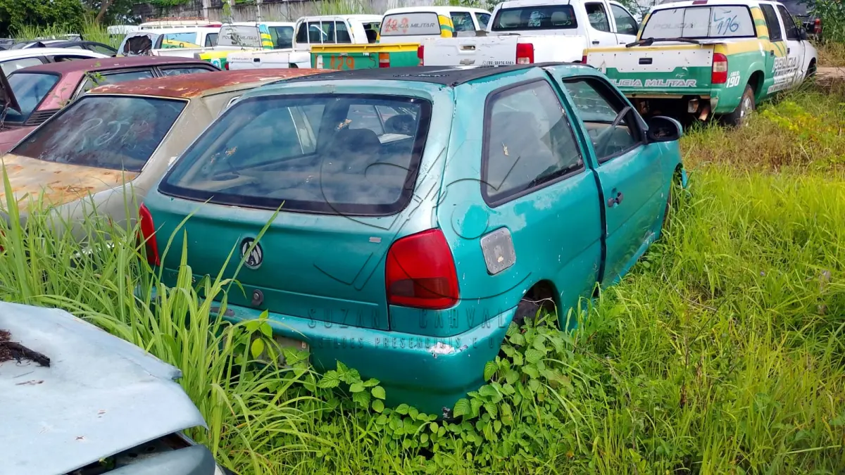 LOTE 003 - SUCATA VW GOL SPECIAL