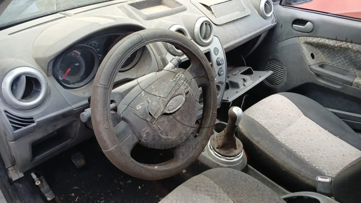 LOTE 001 - FORD FIESTA EM PARNAÍBA