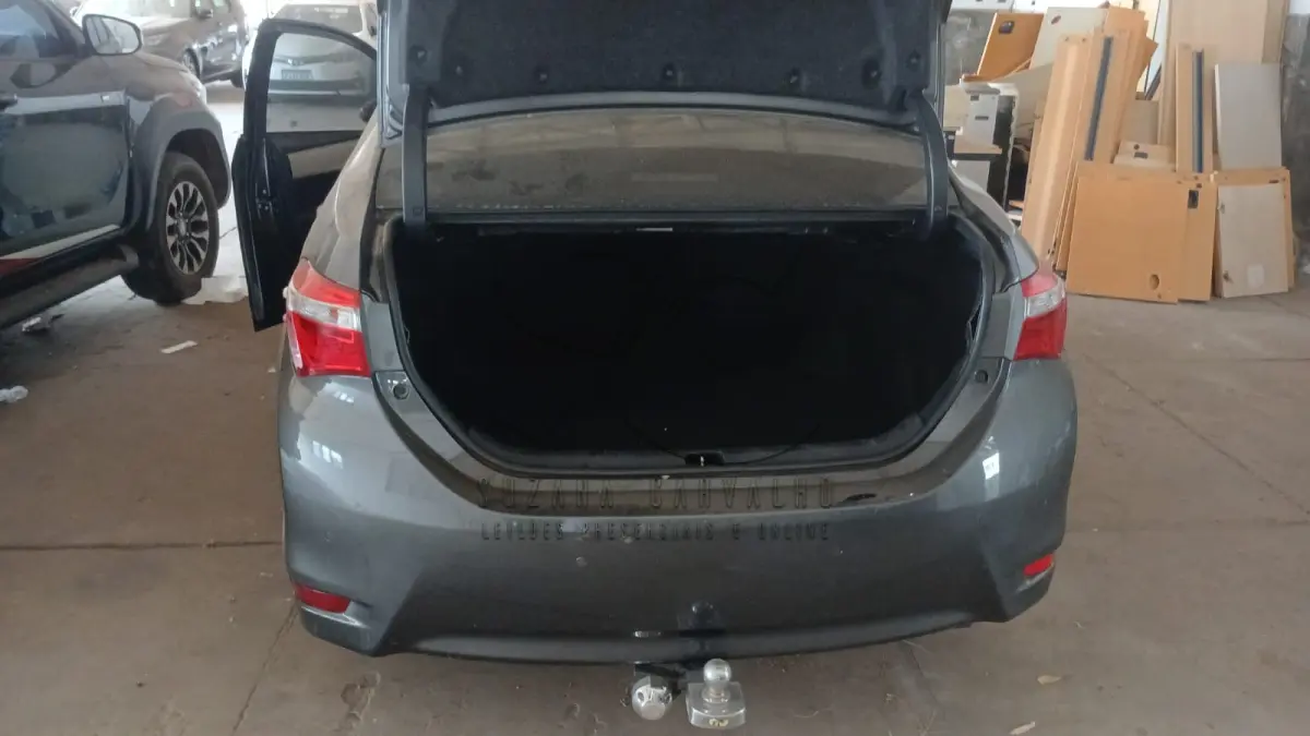 LOTE 012 - TOYOTA COROLLA ALTIS FLEX