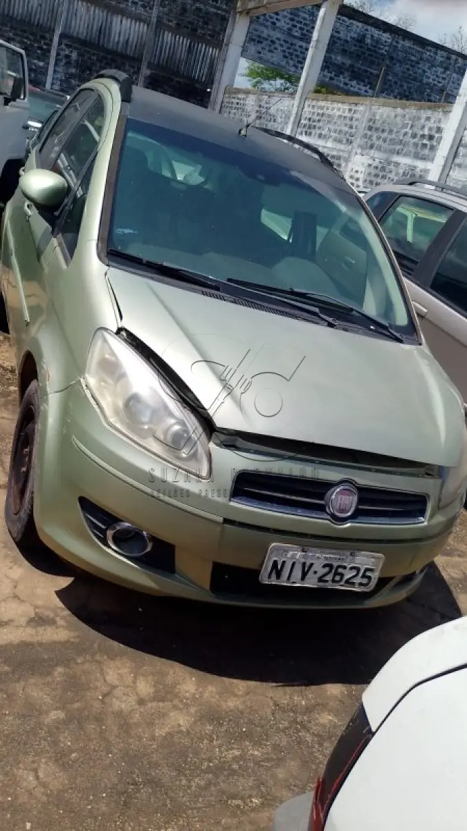 LOTE 011 - FIAT IDEA ATTRACTIVE 2011