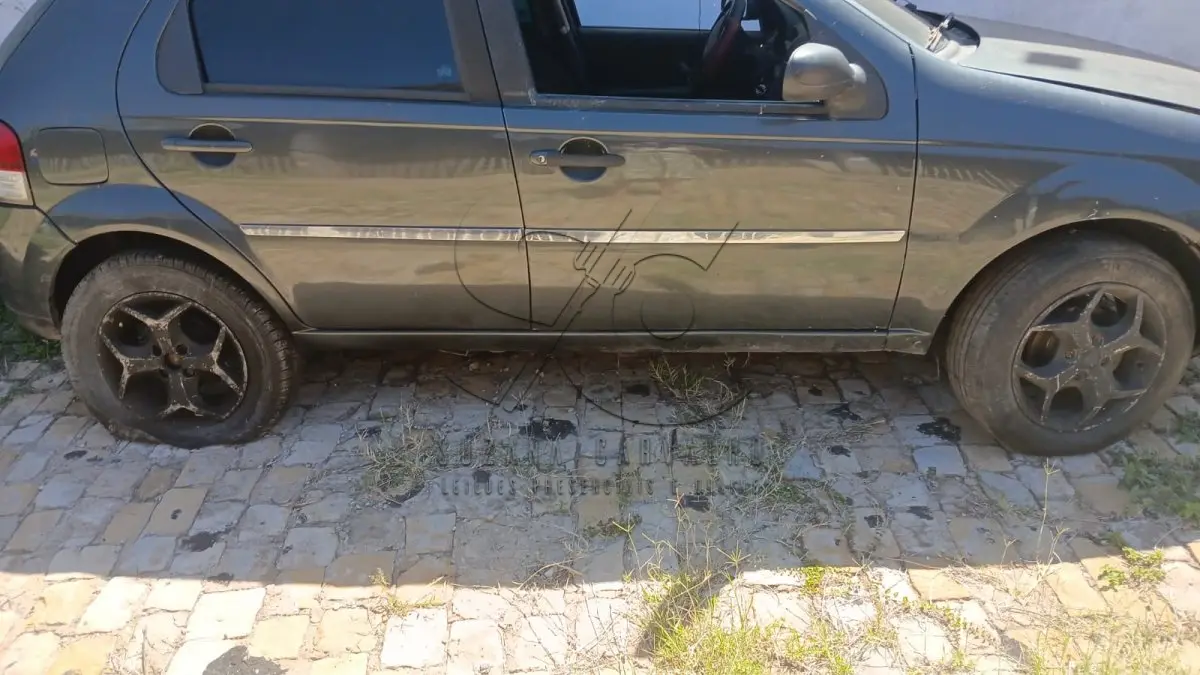 LOTE 008 - FIAT/PÁLIO ATTR. 1.4 2010/2011