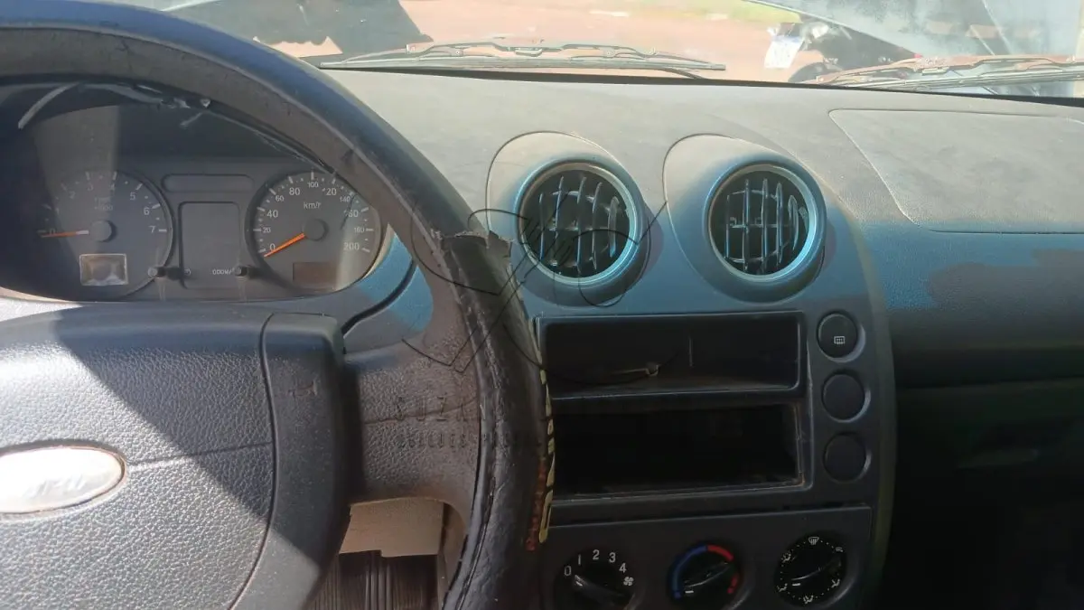 LOTE 002 - FORD/FIESTA 2003/2004