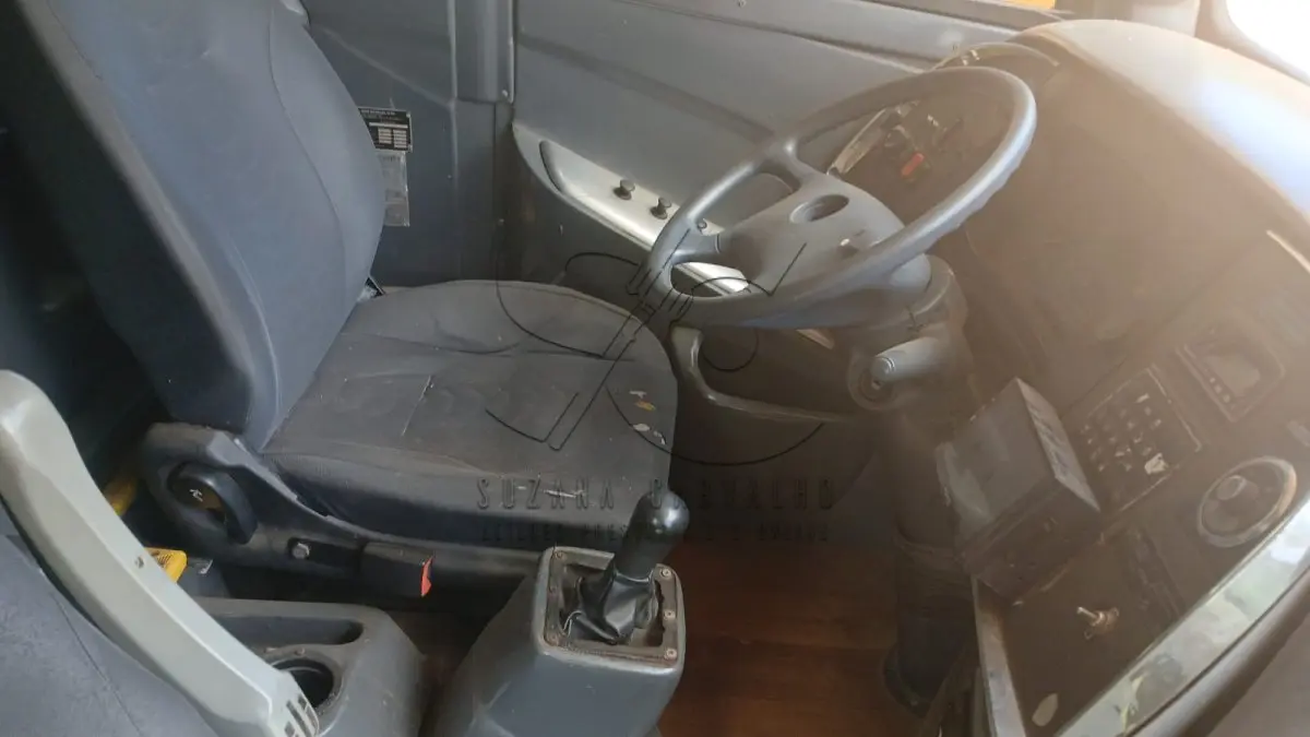 LOTE 11 01 - ÔNIBUS VOLVO/MPOLO 2011/2012