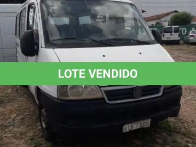 LOTE 013 - AMBULÂNCIA FIAT DUCATO