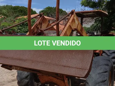 LOTE 026 - TRATOR S/RODAS M.FERGUSON