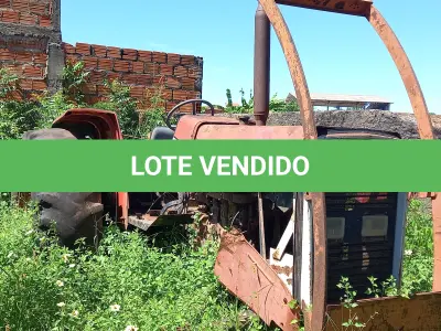 LOTE 011 - TRATOR, CAÇAMBA, COLETORA
