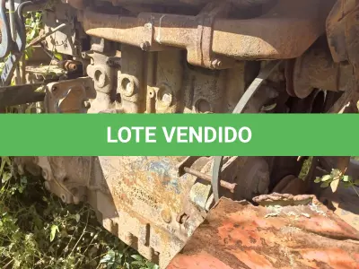 LOTE 011 - TRATOR, CAÇAMBA, COLETORA