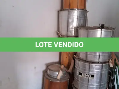 LOTE 006 - MOBILIÁRIOS