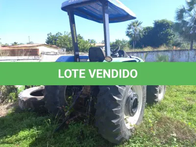 LOTE 013 - TRATOR NEW HOLLAND