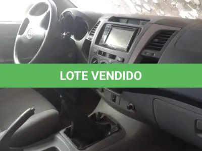 LOTE 018 - VEÍCULO TOYOTA HILLUX