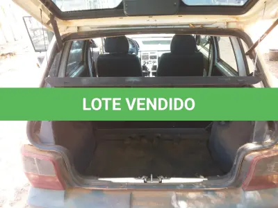 LOTE 015 - FIAT UNO