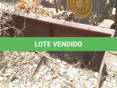 LOTE 017 - TRATOR SOBRE RODAS