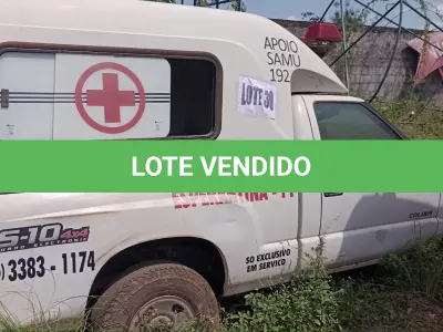 LOTE 030 - CAMIONETA AMBULÂNCIA GM
