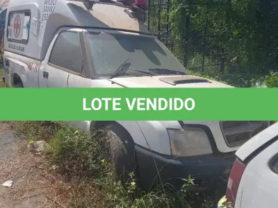 LOTE 030 - CAMIONETA AMBULÂNCIA GM