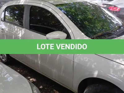 LOTE 006 - VEÍCULO VW