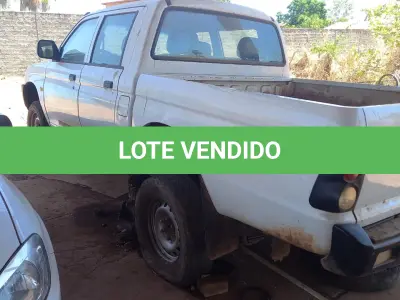LOTE 012 - MMC/L200