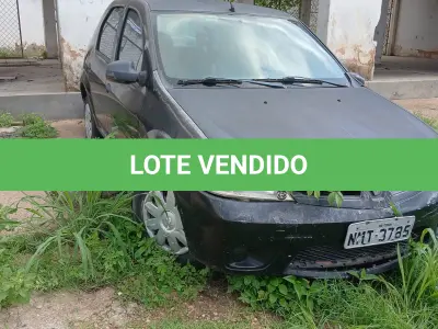 LOTE 001 - VEÍCULO RENAULT