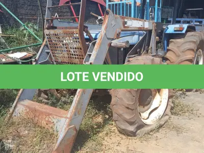 LOTE 028 - TRATOR NEW HOLLAND