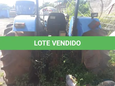 LOTE 028 - TRATOR NEW HOLLAND
