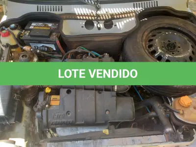 LOTE 015 - FIAT UNO