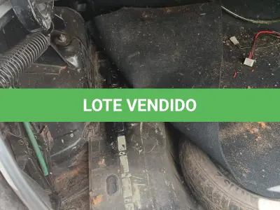 LOTE 001 - VEÍCULO RENAULT