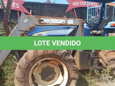 LOTE 028 - TRATOR NEW HOLLAND
