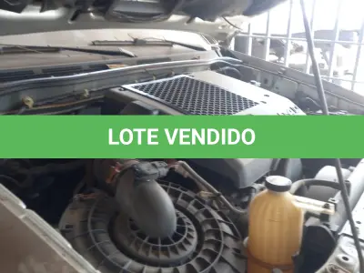 LOTE 018 - VEÍCULO TOYOTA HILLUX