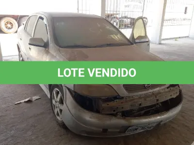 LOTE 016 - VEÍCULO GM ASTRA