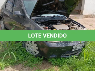 LOTE 001 - VEÍCULO RENAULT