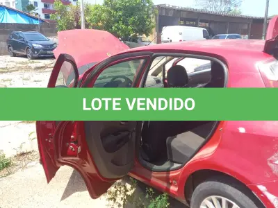 LOTE 012 - VEÍCULO FIAT PUNTO