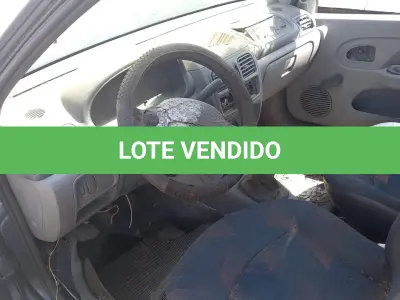 LOTE 002 - SUCATA RENAULT CLIO EM PARNAÍBA