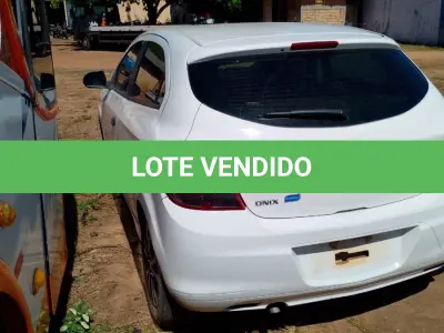 LOTE 013 - CHEVROLET ONIX 10MT 2017