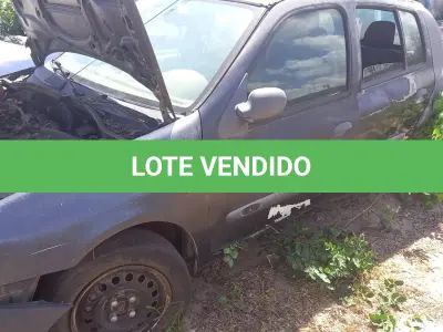 LOTE 002 - SUCATA RENAULT CLIO EM PARNAÍBA
