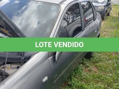 LOTE 003 - CHEV CLASSIC LS
