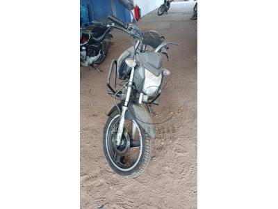 LOTE 003 - MOTO HONDA
