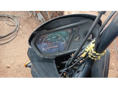 LOTE 002 - MOTO HONDA 