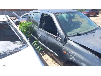 LOTE 001 - SUCATA RENAULT