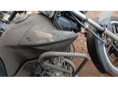 LOTE 003 - MOTO HONDA