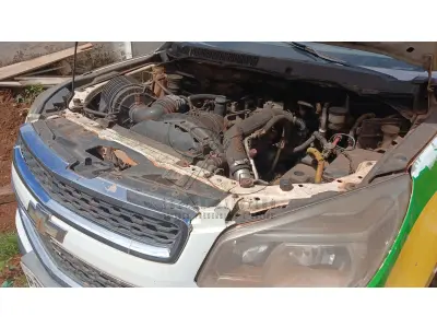 LOTE 001 - CAMIONETA AMBULÂNCIA CHEVROLET