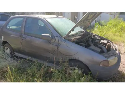 LOTE 004 - SUCATA FIAT PÁLIO EX