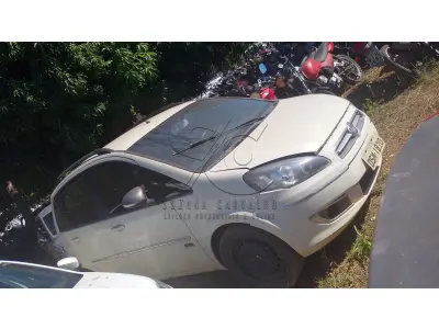 LOTE 003 - FIAT IDEA ESSENCE 1.6 2014/2015