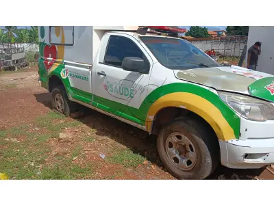 LOTE 001 - CAMIONETA AMBULÂNCIA CHEVROLET