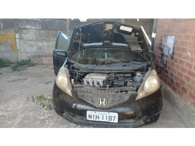 LOTE 003 - SUCATA HONDA FIT LX FLEX