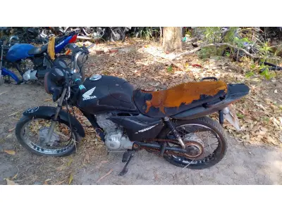 LOTE 004 - HONDA CG 125 FAN ES 2010