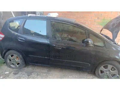 LOTE 003 - SUCATA HONDA FIT LX FLEX