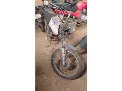 LOTE 001 - SUCATA HONDA CG 125 1999