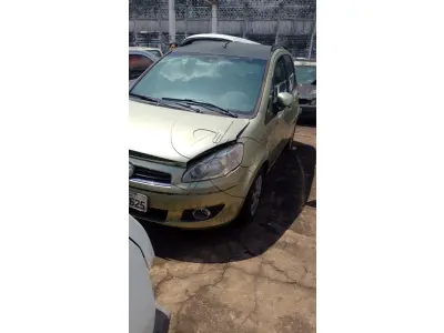 LOTE 011 - FIAT IDEA ATTRACTIVE 2011